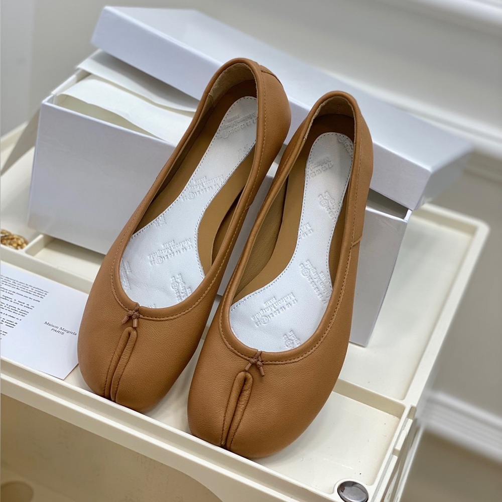 Maison Martin Margiela WOMEN'S FLATS